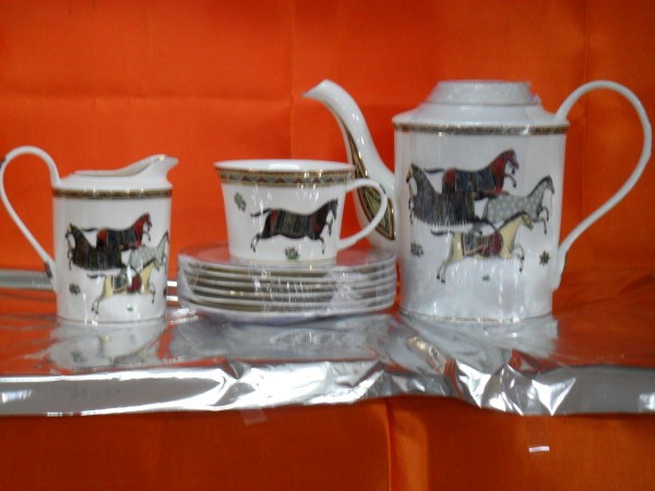 Hi Luxe Horse Tea Set Pc 17