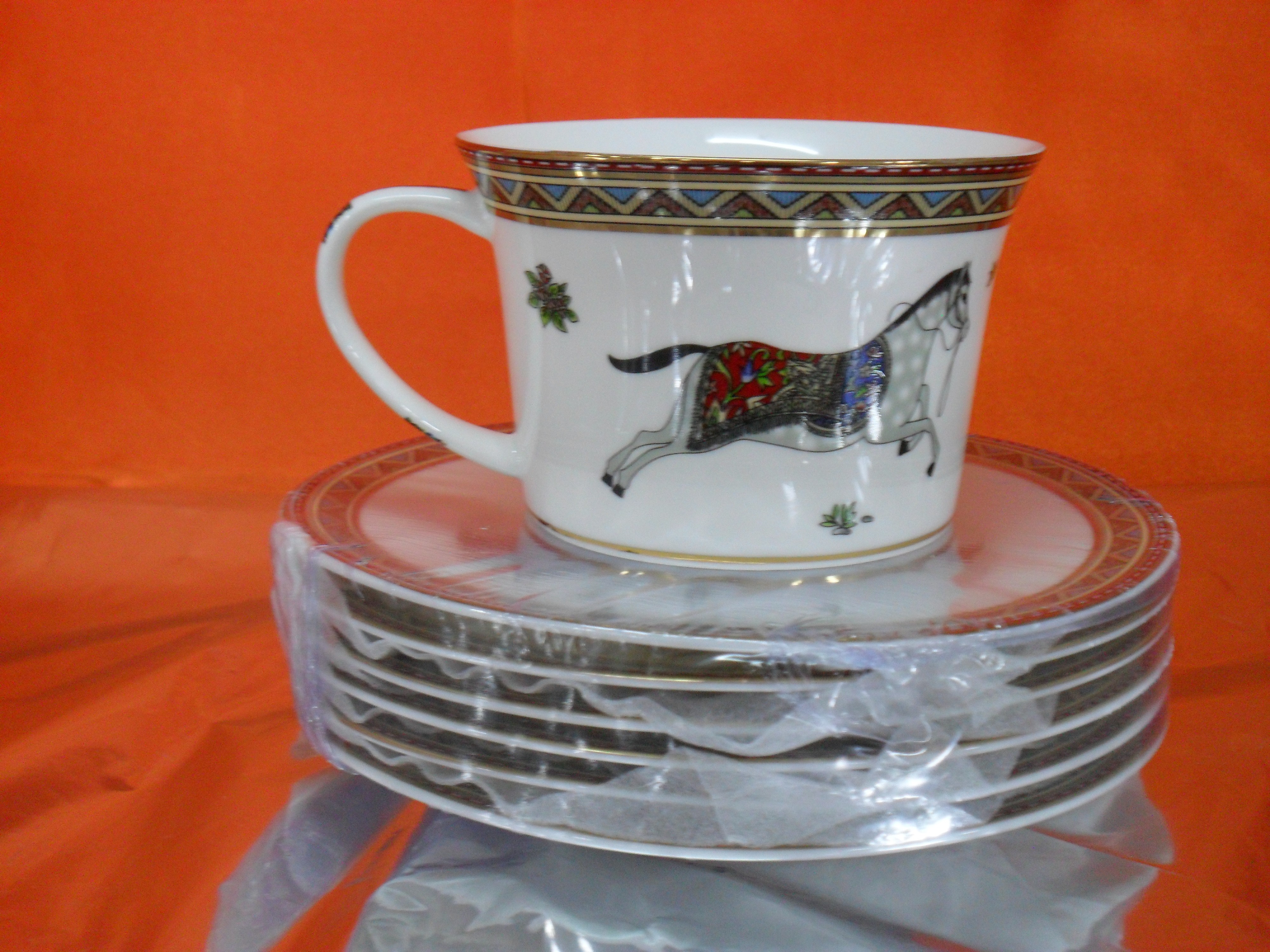 Hi Luxe Horse Cup & Saucer