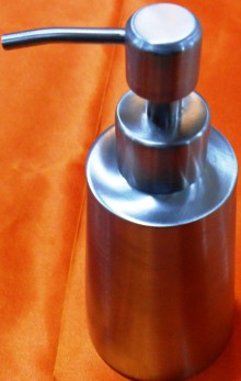 Manya Steel Dispenser